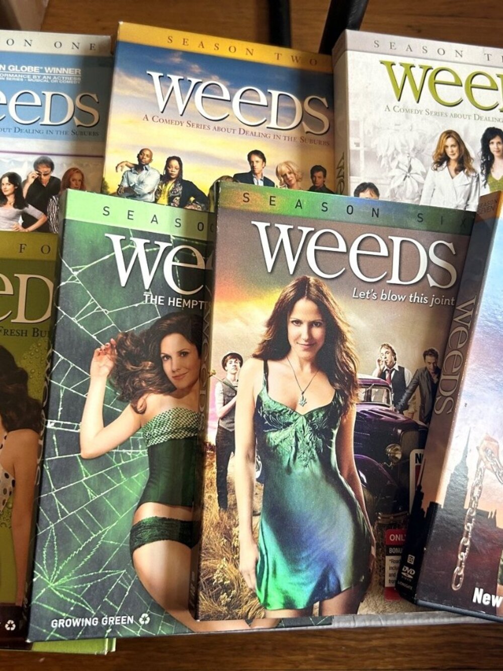 Weeds Complete Series Seasons 1-7 DVD Set - All 7 Seasons